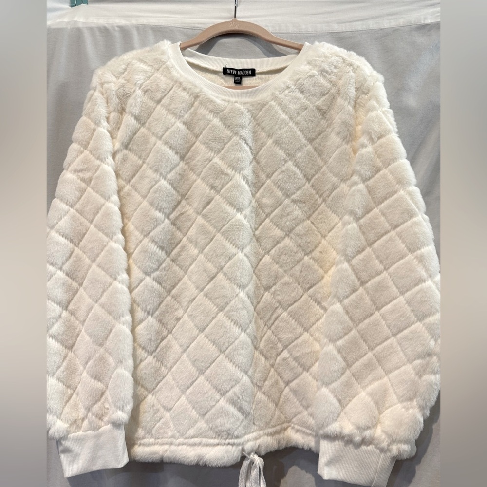 NWT - Steve Madden Ivory Plush Teddy Pull-Over XXL